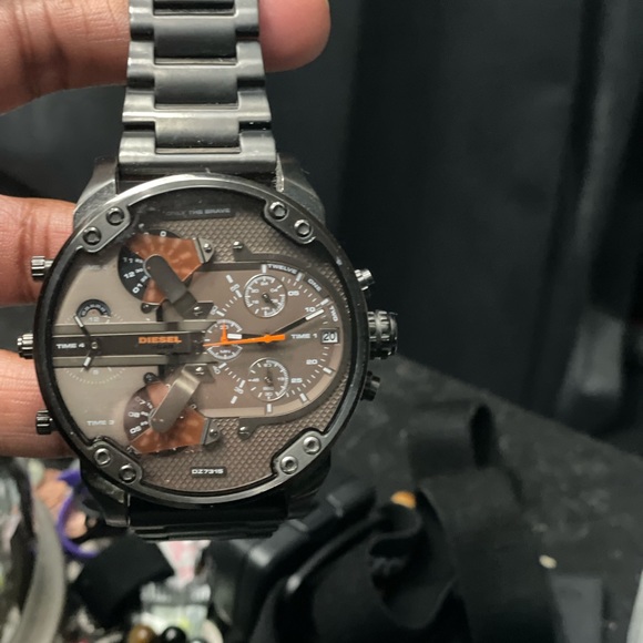 Fossil Big Face Watch - Picture 3 of 3